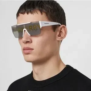 Burberry Unisex Sunglasses. Never worn with case Burberry | Accessories | New Burberry Sunglasses Never Worn  main image 3